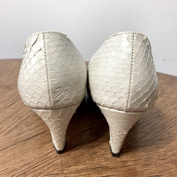 Thomas Wallace Vintage Cream Snakeskin Kitten Heel Pumps - Size 7 1/2 - Picture 12 of 15